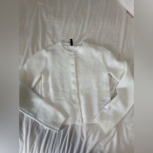 NWOT H&M button front cardigan